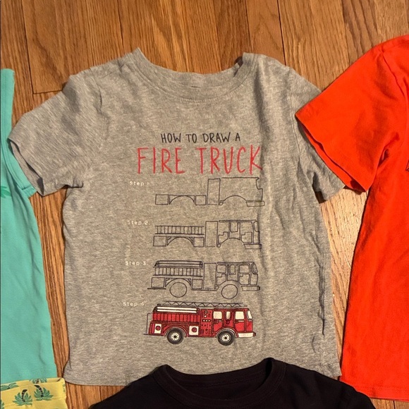 Assorted Kids Short Sleeve Tees - Red, Gray, Black, Blue, Orange and one pj set - Picture 4 of 11